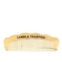 Prenez soin de votre barbe avec ce peigne à barbe en corne naturelle. Lissez, peignez et rendez votre barbe plus brillante !