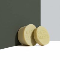Gardez votre barbe belle et propre grâce à ce shampoing solide pour barbe artisanal, tout en lui donnant un sacré coup de "Punch" !